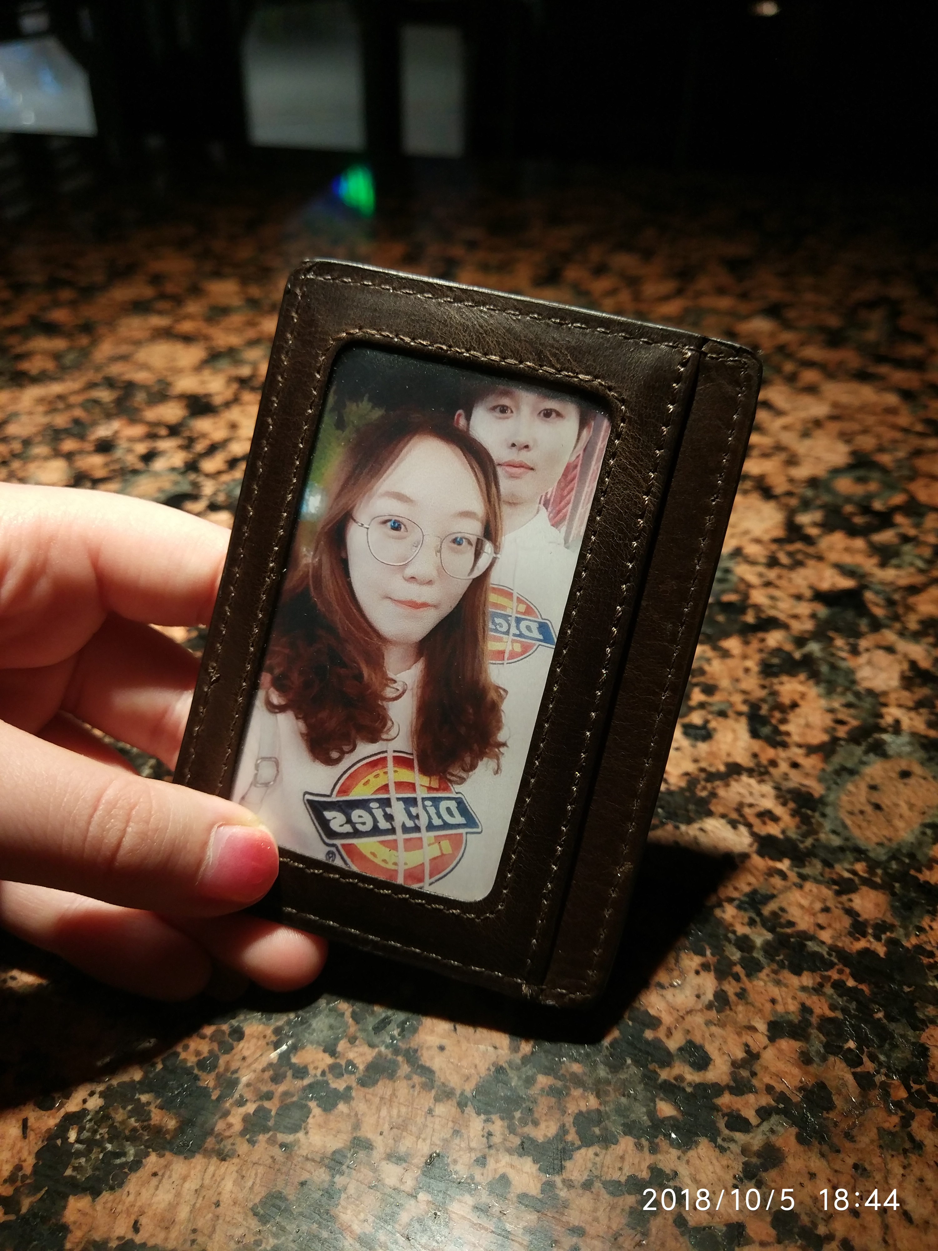 第一份纪念合影