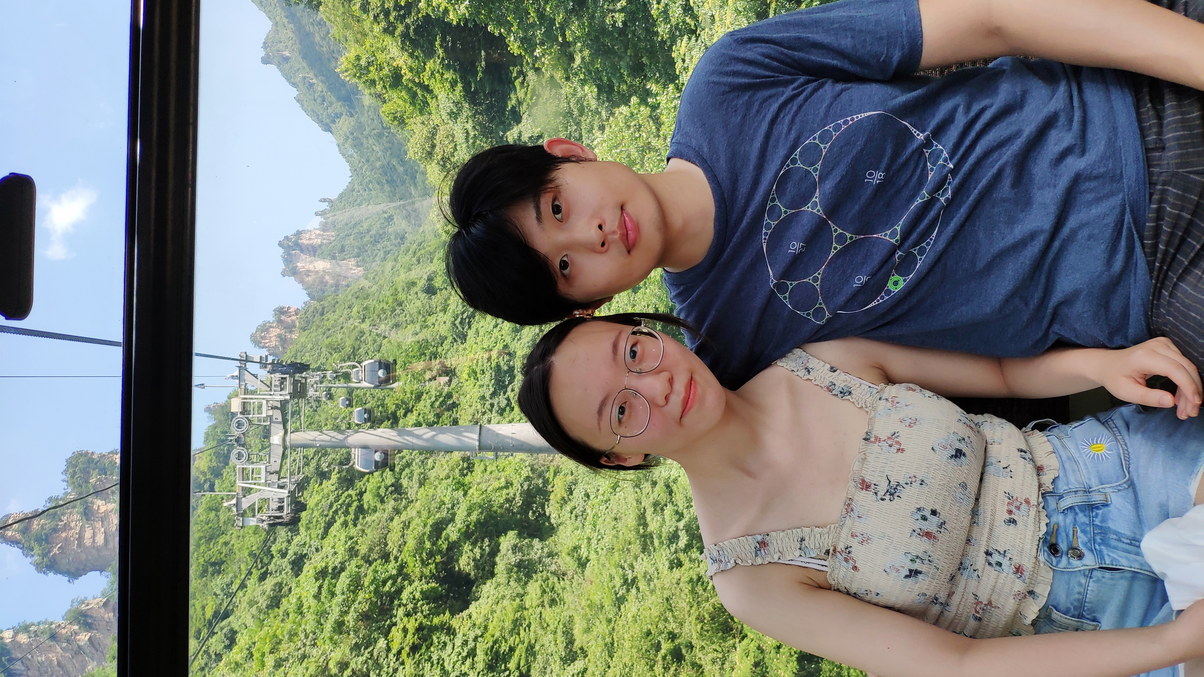 天子山索道上山