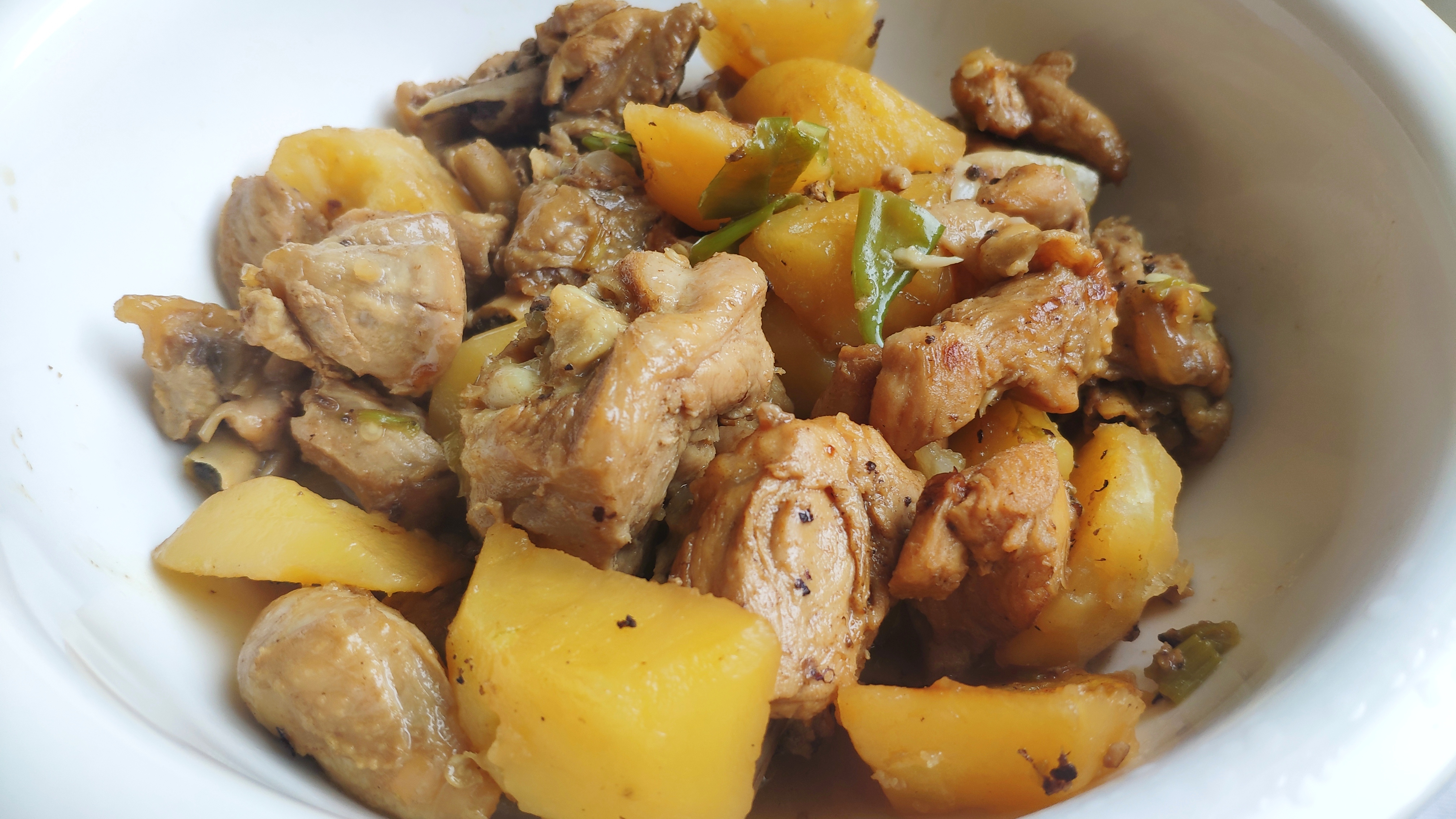 土豆烧鸡