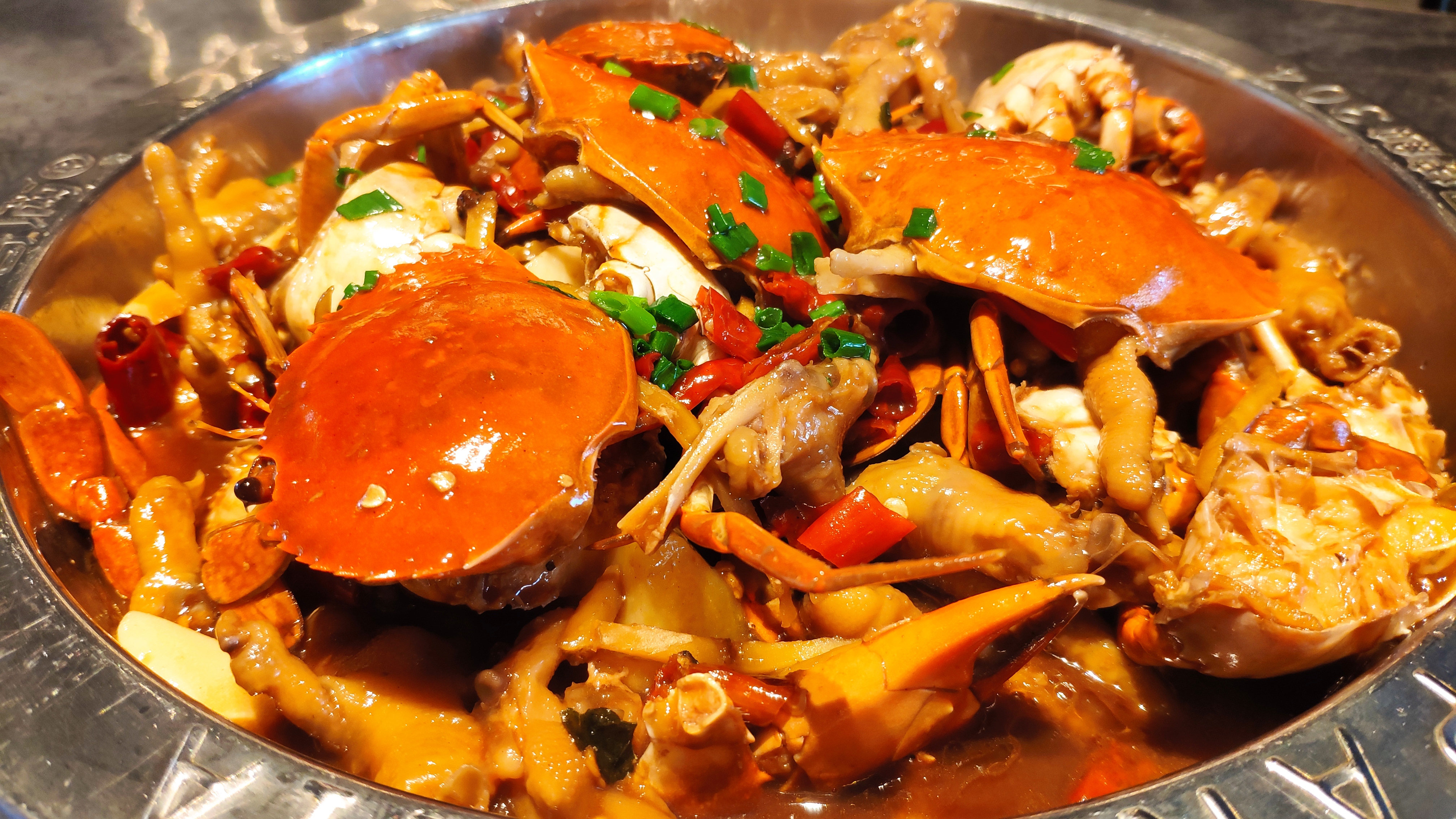 金鹰奥莱胖哥俩